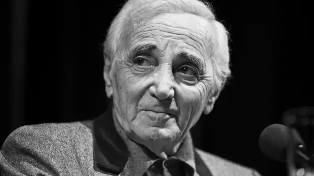 СМИ: Церемония прощания с Азнавуром пройдёт в Париже 5 октября