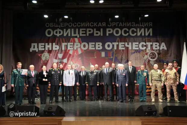 В Центральном Доме Российской Армии проводится церемония вручения медалей «За