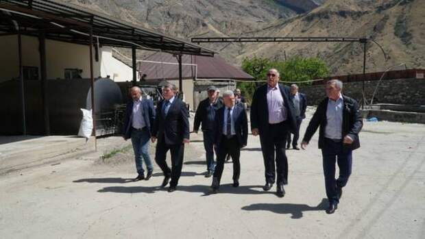 Правительство Дагестана разработает меры финансового оздоровления Кикунинского консервного завода