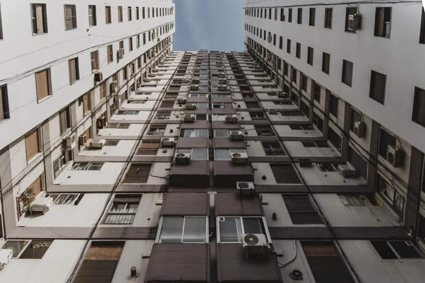 Эксперт объяснила, за какие услуги ЖКХ можно не платить