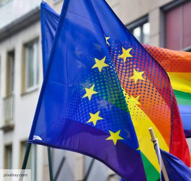Венгерские политологи Кевехази и Богар: Европарламент запустил процесс самоуничтожения ЕС
