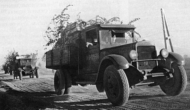 Советский грузовой автомобиль ЗИС-5В|Фото: photobucket.com