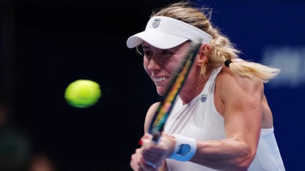 Александрова вышла в полуфинал WTA в Абу‑Даби, обыграв Эалу