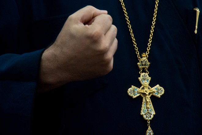 Более 200 тысяч детей стали жертвами священников-педофилов во Франции Более 200 тысяч детей стали жертвами священников-педофилов во Франции