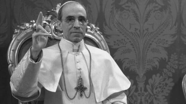 Папа Пий XII отрицал сообщения очевидцев о массовых казнях во время Холокоста. \ Фото: timesofisrael.com. Папа Пий XII отрицал сообщения очевидцев о массовых казнях во время Холокоста. \ Фото: timesofisrael.com.