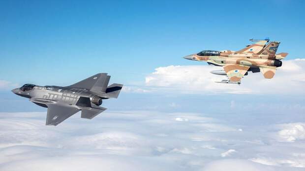 Истребители F-35 и F-16 американского производства в ВВС Израиля