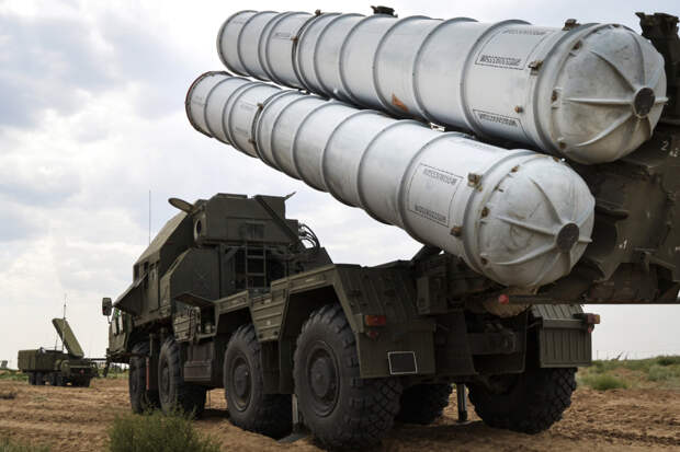 Над Крымом и Азовским морем сбили 12 беспилотников