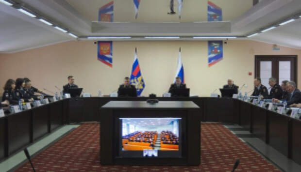 Владимир Кубышко представил нового руководителя Барнаульского юридического института МВД России