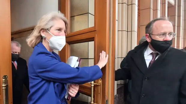 Встреча помощника госсекретаря США Донфрид с Рябковым в МИД продлилась около 40 минут