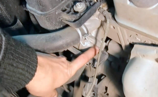 Справится даже ребёнок: как проверить работу термостата автомобиля своими руками без снятия