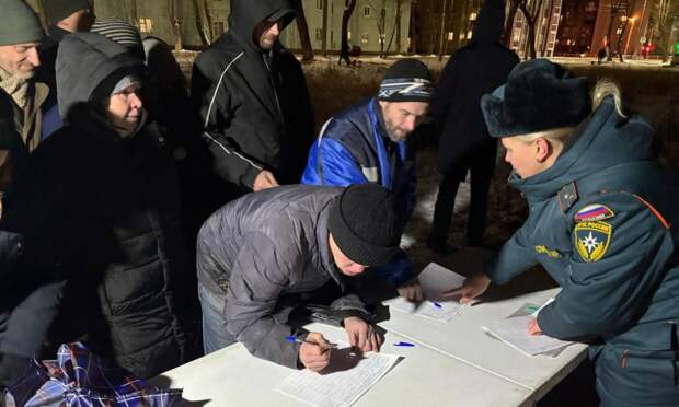 Сотрудники МЧС Северодвинска позаботились о бездомных