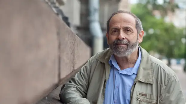 Яхты, «Харлеи» и жилплощадь в недружественных странах: как живут новые депутаты ЗакСа