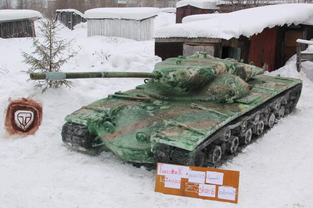 Множество танков появились в огородах россиян