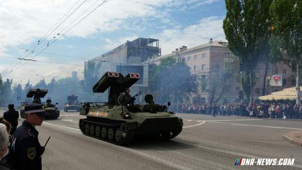 Парад Победы и акция "Бессмертный полк" в Донецке. 09.05.16
