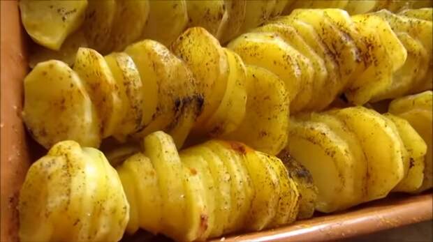 Деревенский свадебный картофель: готовим не только на праздник