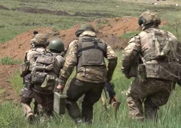 Киев бросил в бой на Харьковском направлении элитную бригаду Нацгвардии Украины. Что там происходит сейчас, как идет сражение за Волчанск, что известно об ударах под Харьковом?-3