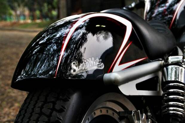 72 Кастом Харлей Dyna FXR от Studio Motor