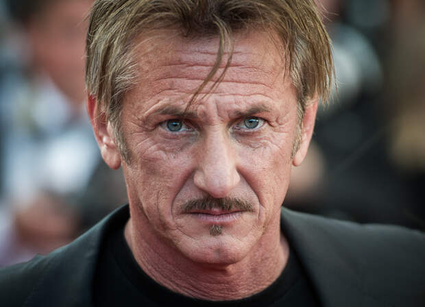 Алкоголизм, скандалы и громкие романы. Как Шон Пенн стал «самым плохим парнем» Голливуда и в чем его обвиняли бывшие возлюбленные?