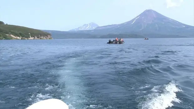 Тело пилота упавшего на Камчатке Ми-8 поднято на берег