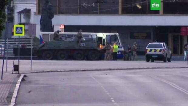 Штурм захваченного автобуса в Луцке: видео