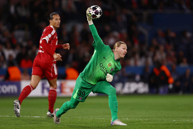 Вратарь "ПСЖ" Сафонов опубликовал цифру ноль после победы над "Ливерпулем"