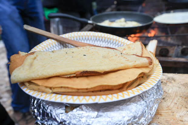 Врач предупредила об опасности сочетания блинов с некоторыми продуктами