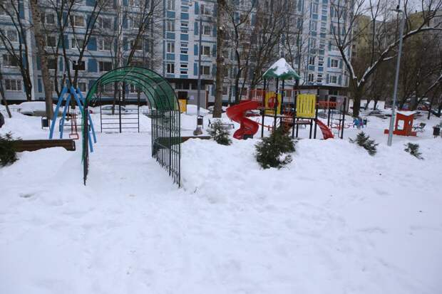 Обрезки труб на площадке демонтировали / Фото: Ярослав Чингаев