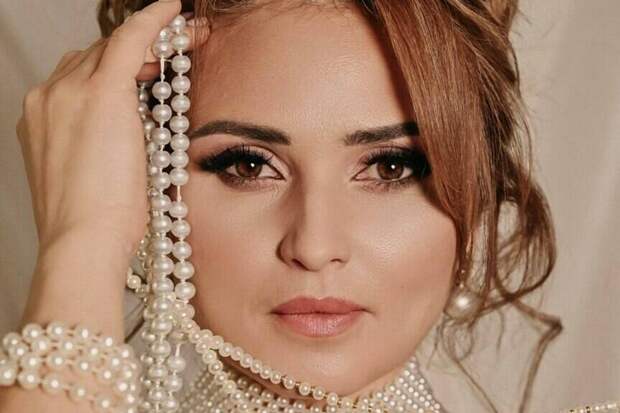 Гүзәл Әхмәтова: «Миңа атна саен интернет аша кем дә булса «өйләнә»