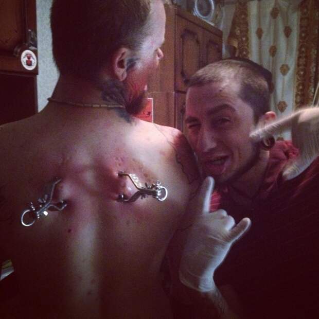 Люди, которые намеренно себя уродуют (26 фото)