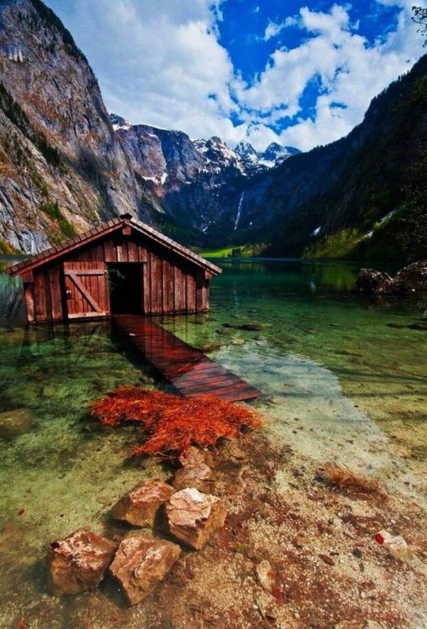 4. Заброшенный дом на воде, озеро Оберзее, Германия заброшенные места, крипи, прикол, ужас