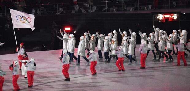 Олимпийские атлеты из России на церемонии открытия XXIII зимних Олимпийских игр в Пхенчхане