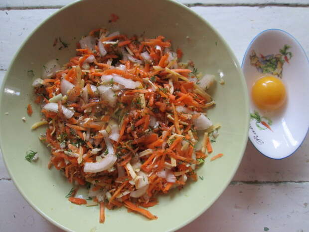 Пирог из слабосолёной селёдки с овощами - удивительный рецепт