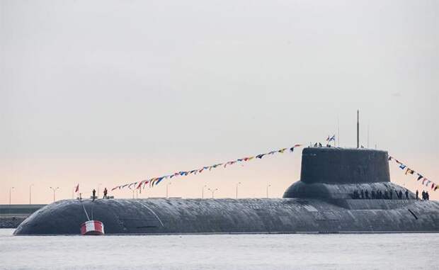 На фото: подводная лодка «Дмитрий Донской»