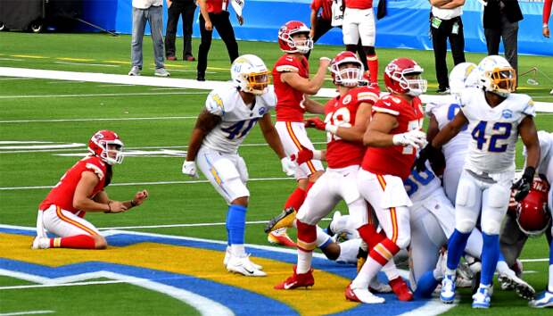 harrison butker game winning field goal officials