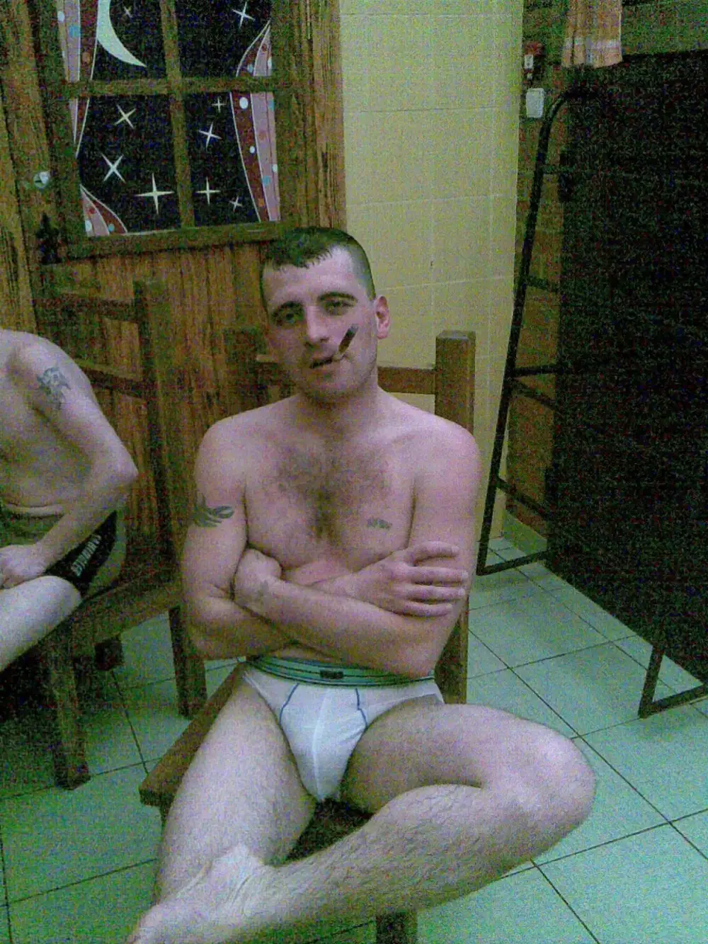 голые парни солдатская баня фото 68
