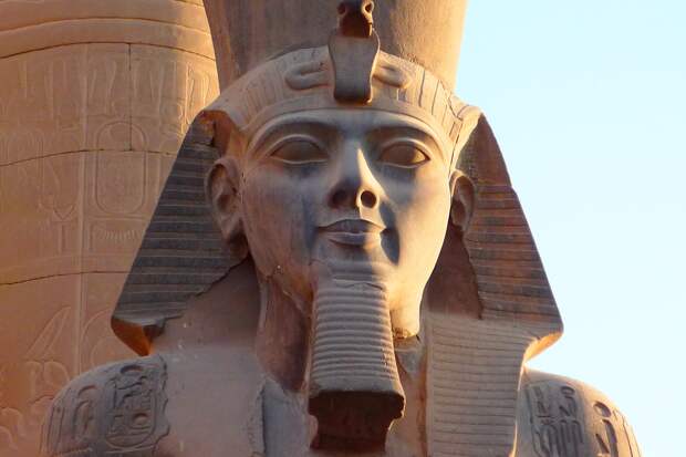Рамсес II Великий — фараон Древнего Египта из XIX династии, правивший приблизительно в 1279—1213 годах до н. э.
