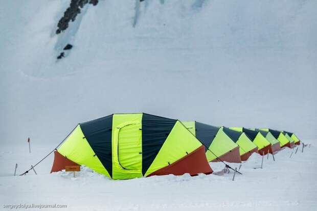 Как устроен лагерь путешественников антарктида, интересно, пик Винсона, путешествие, скалолазание, фотоотчет