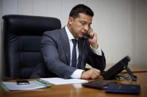 Президент Украины предложил проект закона о допуске следователей в зону ООС