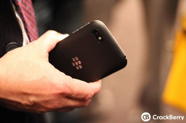 Фото дня: BlackBerry познакомила со своими новыми смартфонами Passport и Classic