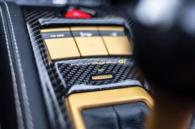 Porsche Gemballa Mirage GT 2005 года "Gold Edition" известного камерунского футболиста
