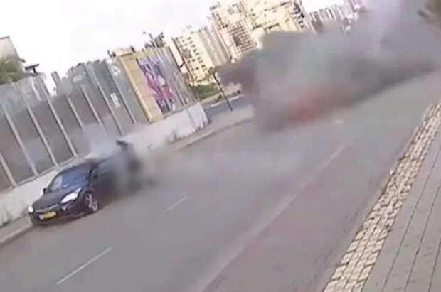 В Израиле женщина выжила при падении ракеты в нескольких метрах от нее