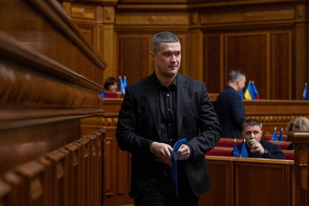 Раскрыты новые подробности об оказавшемся мошенником новом главе Минобороны Украины