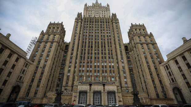 МИД посоветовал россиянам избегать страны, связанные с США договорами о выдаче