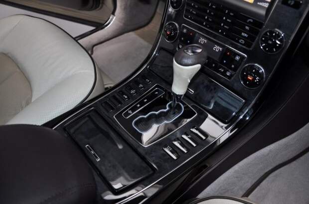 Эксклюзивный Maybach, который якобы делали для ливийского революционера, выставили на продажу