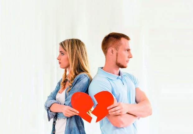 Почему на энергетическом уровне пара не распадается даже после развода