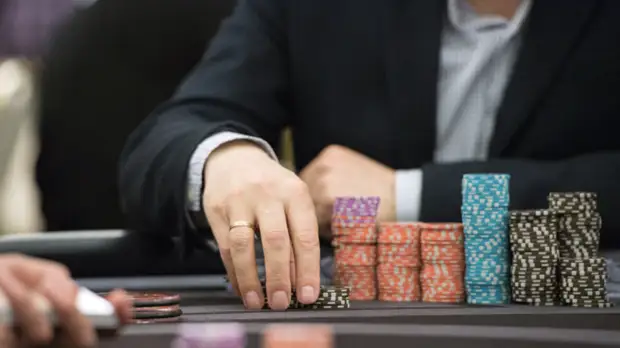 В центре Петербурга пресекли работу нелегального казино