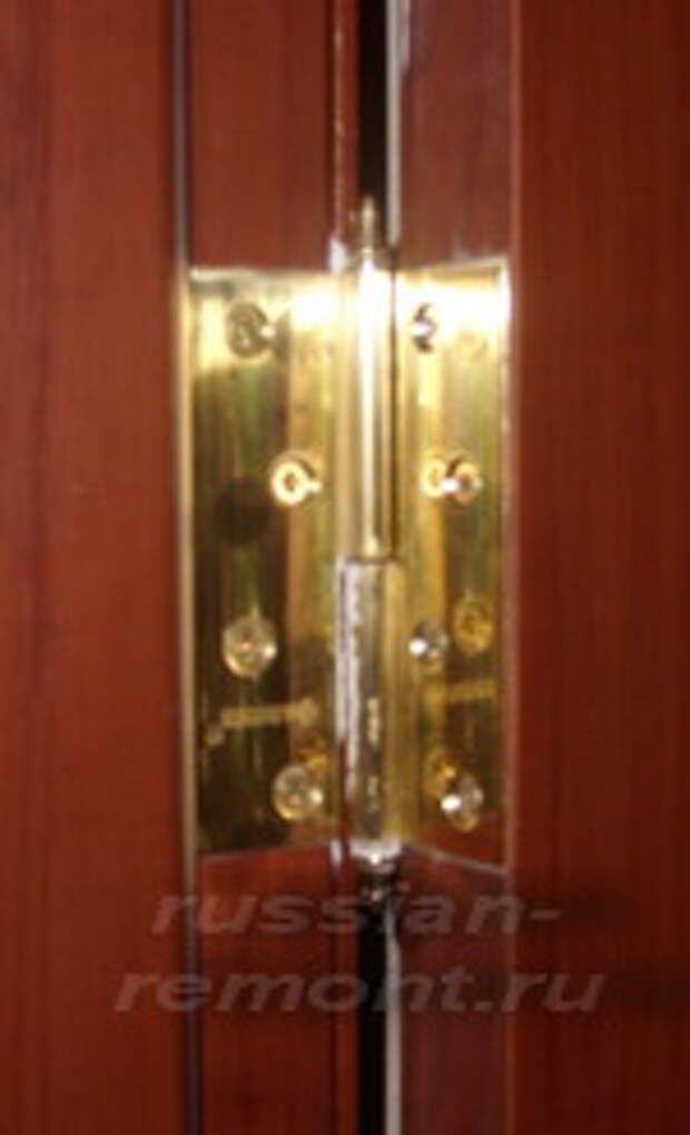 как установить дверь