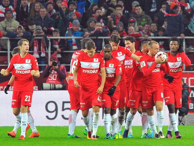 Совспорт ру футбол. Глушаков и Кутепов. Илья Иванов чемпион России по футболу.