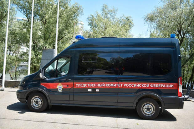 В Сочи отец избил сына-подростка ремнем на футбольном поле: ребенок молил о пощаде