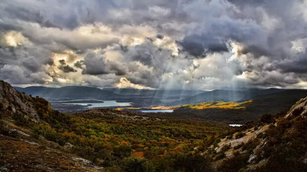 Вид на Байдарскую долину, Крым